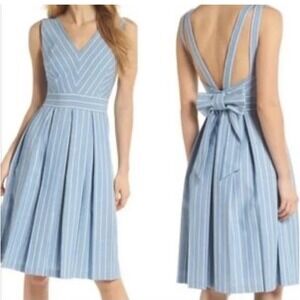Gal Meets Glam Blue White Striped Bow Back V-Neck Midi Dress Size 18